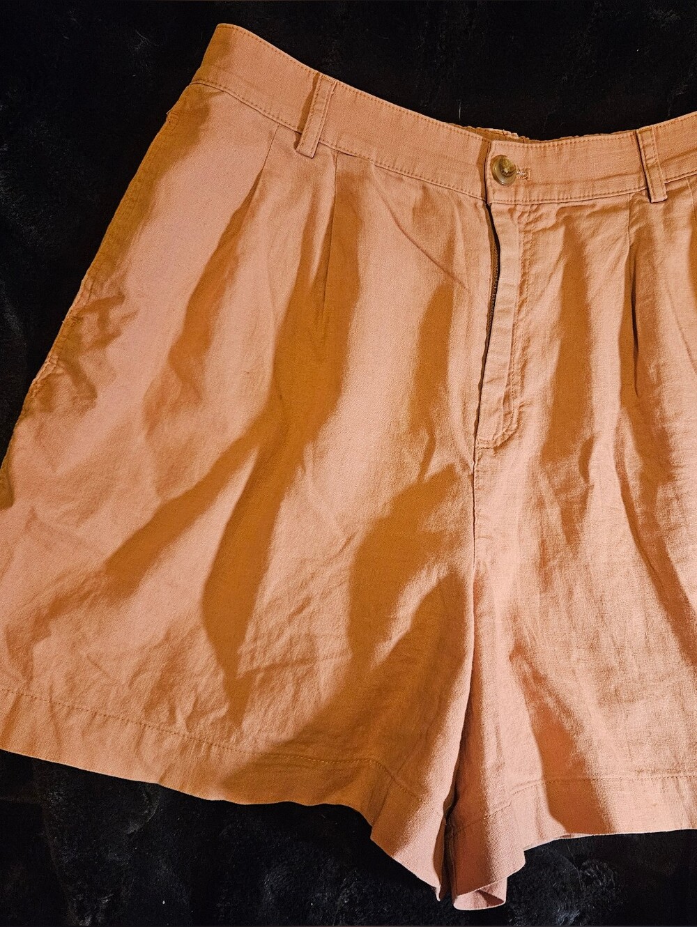UNIQLO Womens linen blend shorts size Medium, Teracota, Light Orange Minimalist